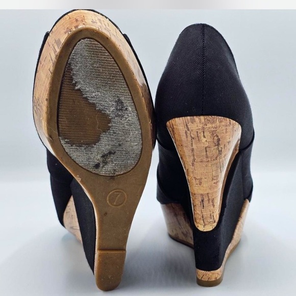 Mossimo open toe platform wedges, size 7 - Picture 6 of 7